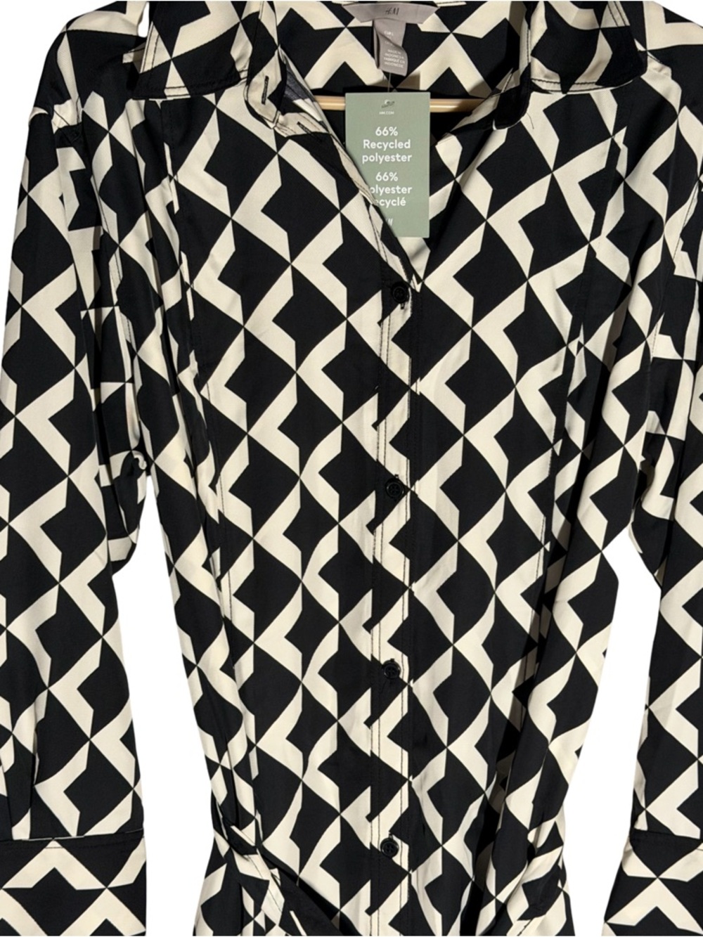 H&M Tie- Belt Shirt Dress With White and Black Geometric Classic Design - Picture 4 of 9